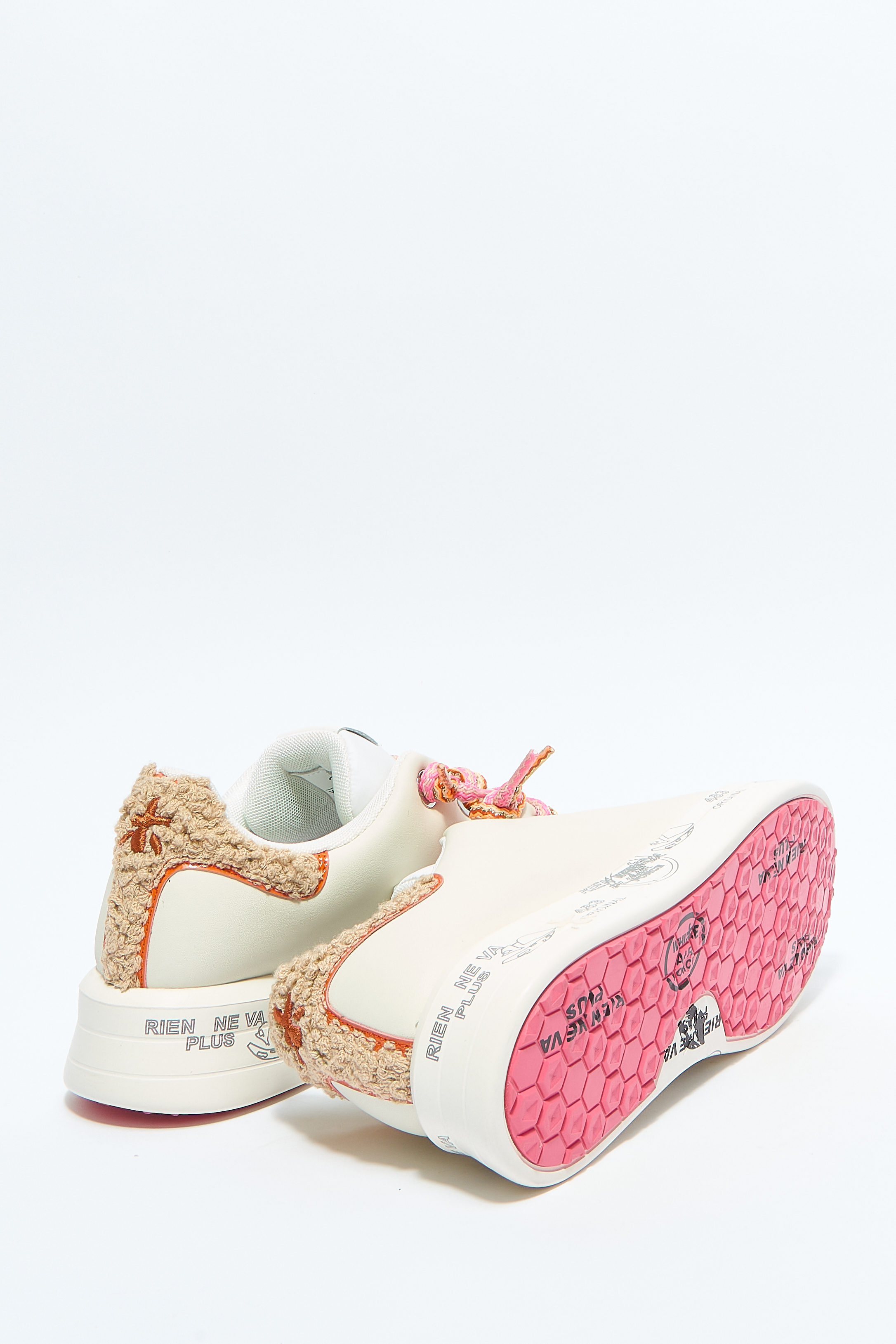 Кроссовки Belle