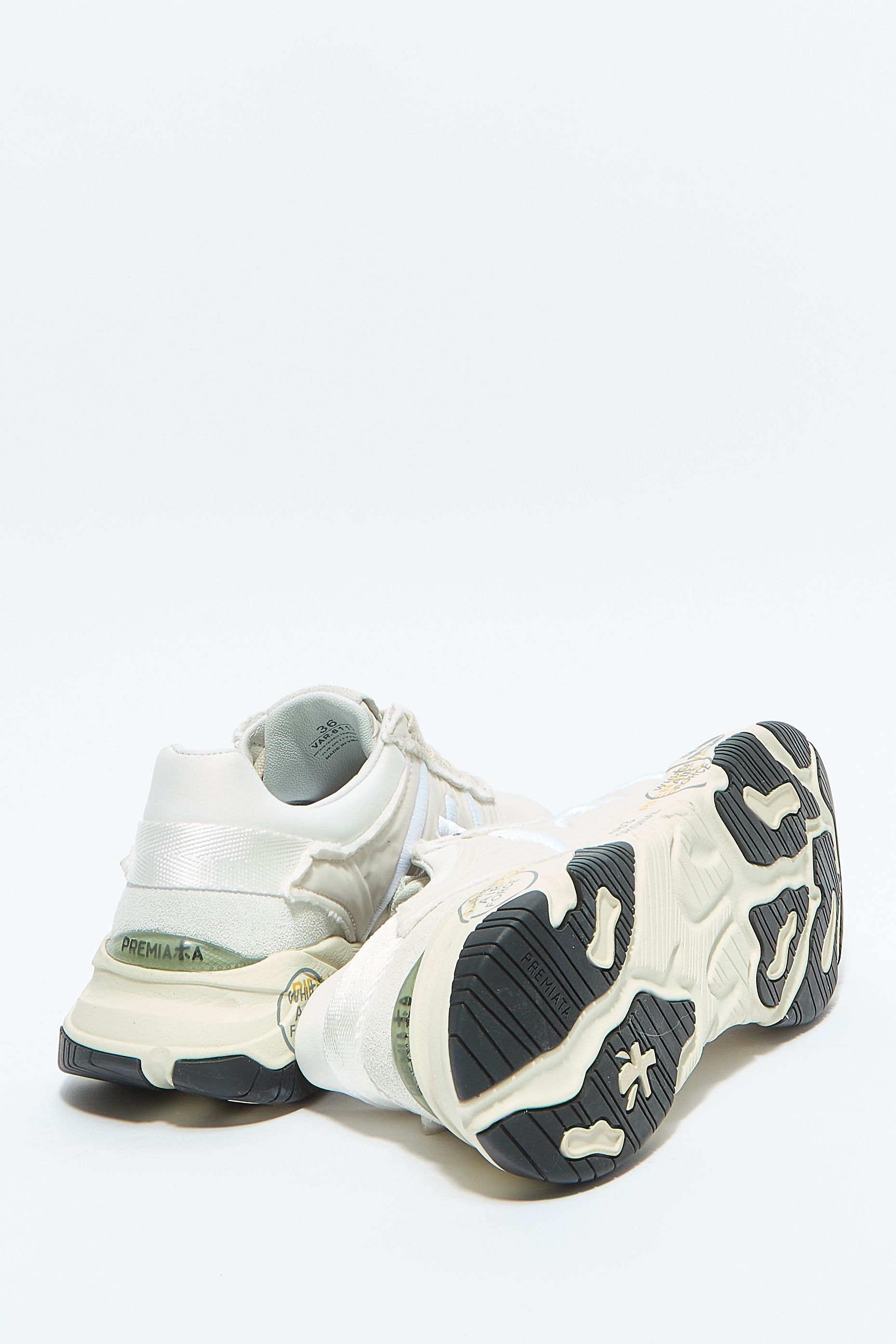 Кроссовки Buff