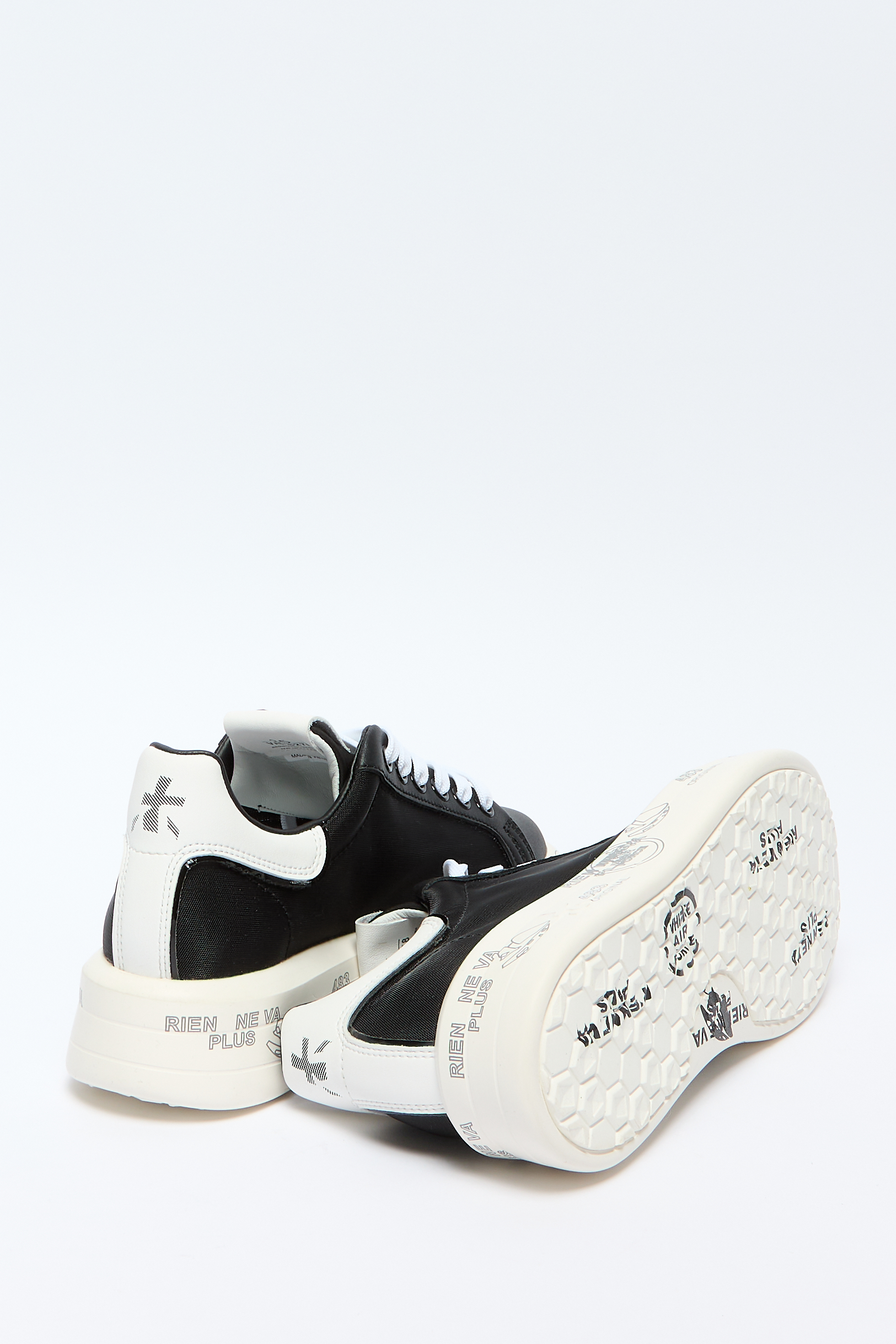 Кроссовки Belle