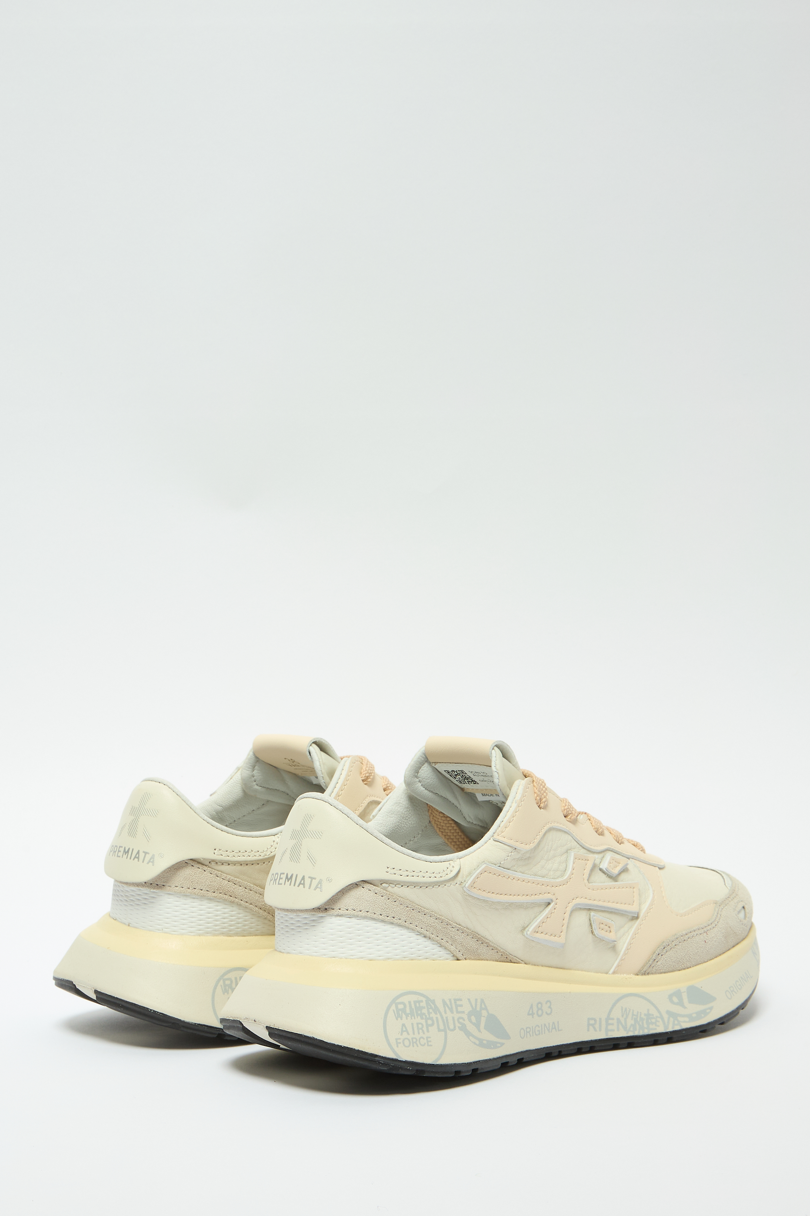 Кроссовки Lauryn