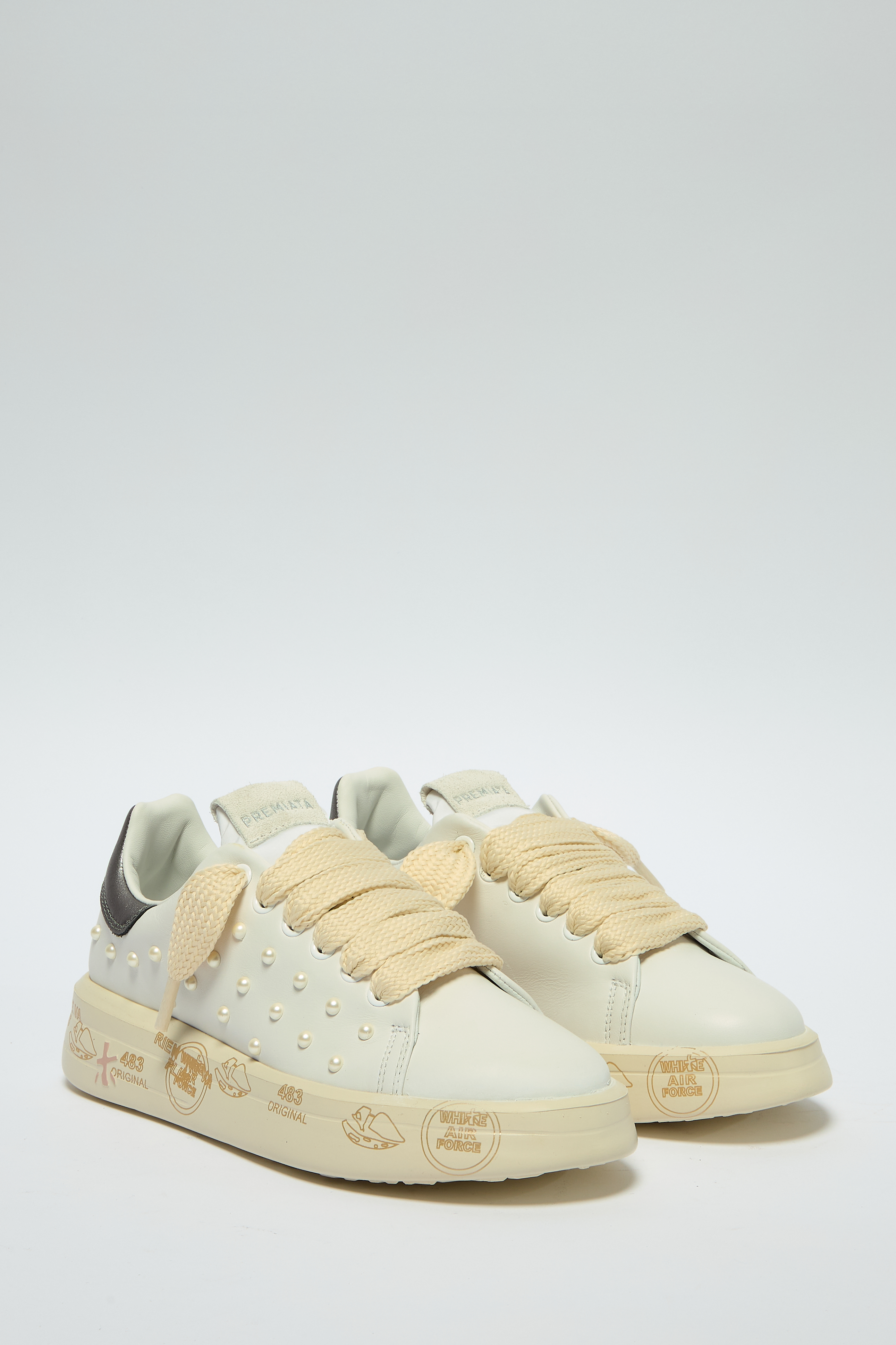 Кроссовки Belle