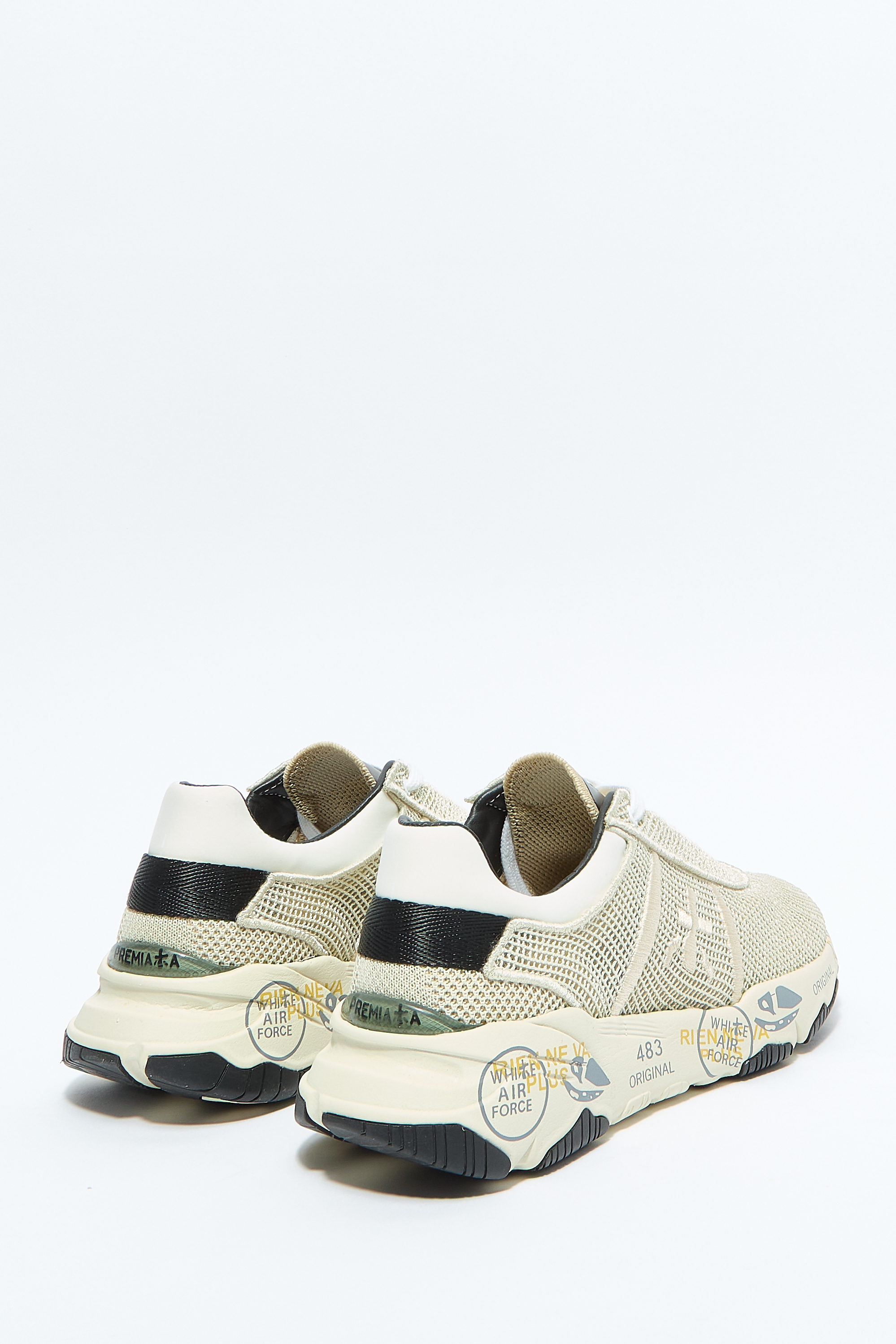 Кроссовки Buff