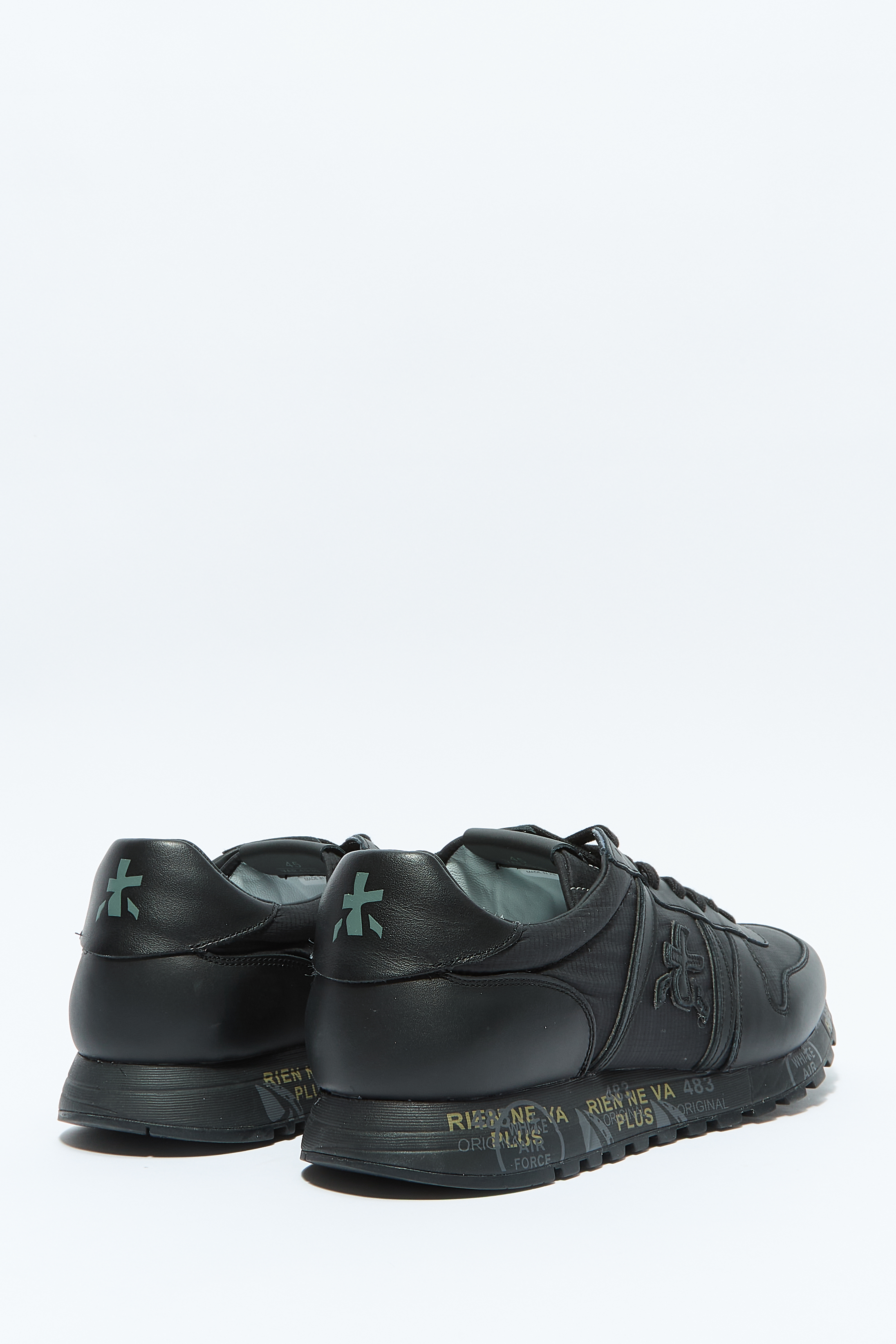 Кроссовки Eric