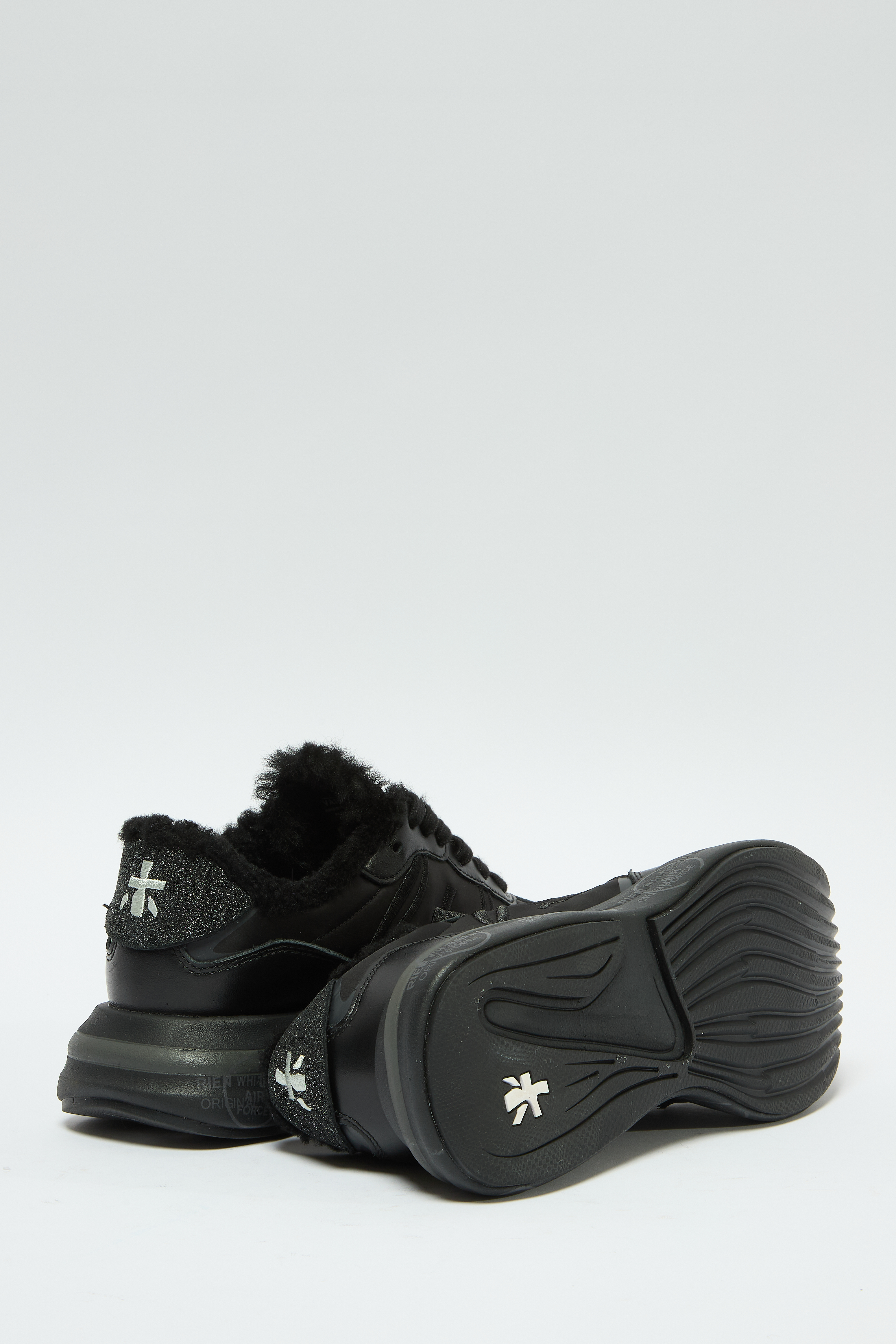 Кроссовки Cassie