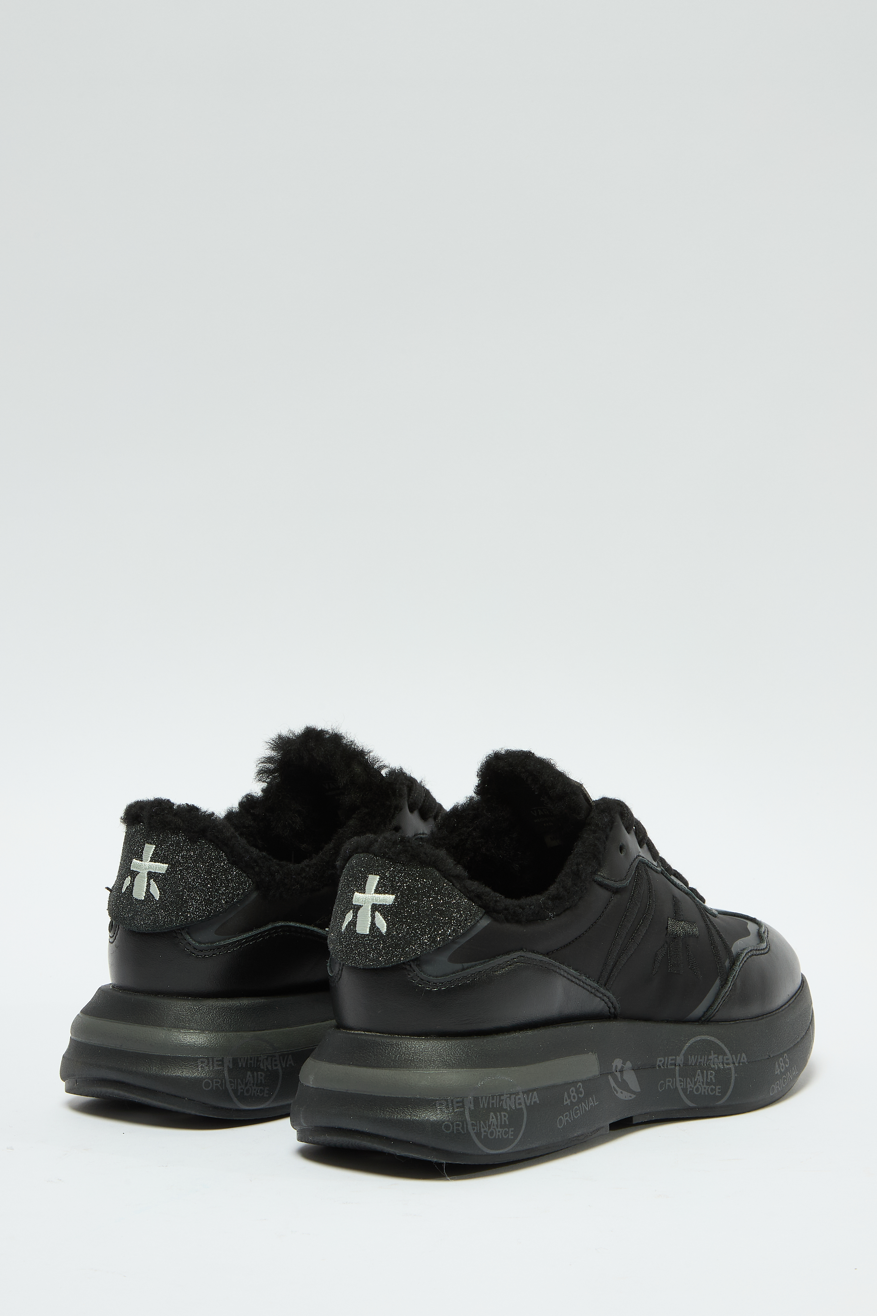 Кроссовки Cassie