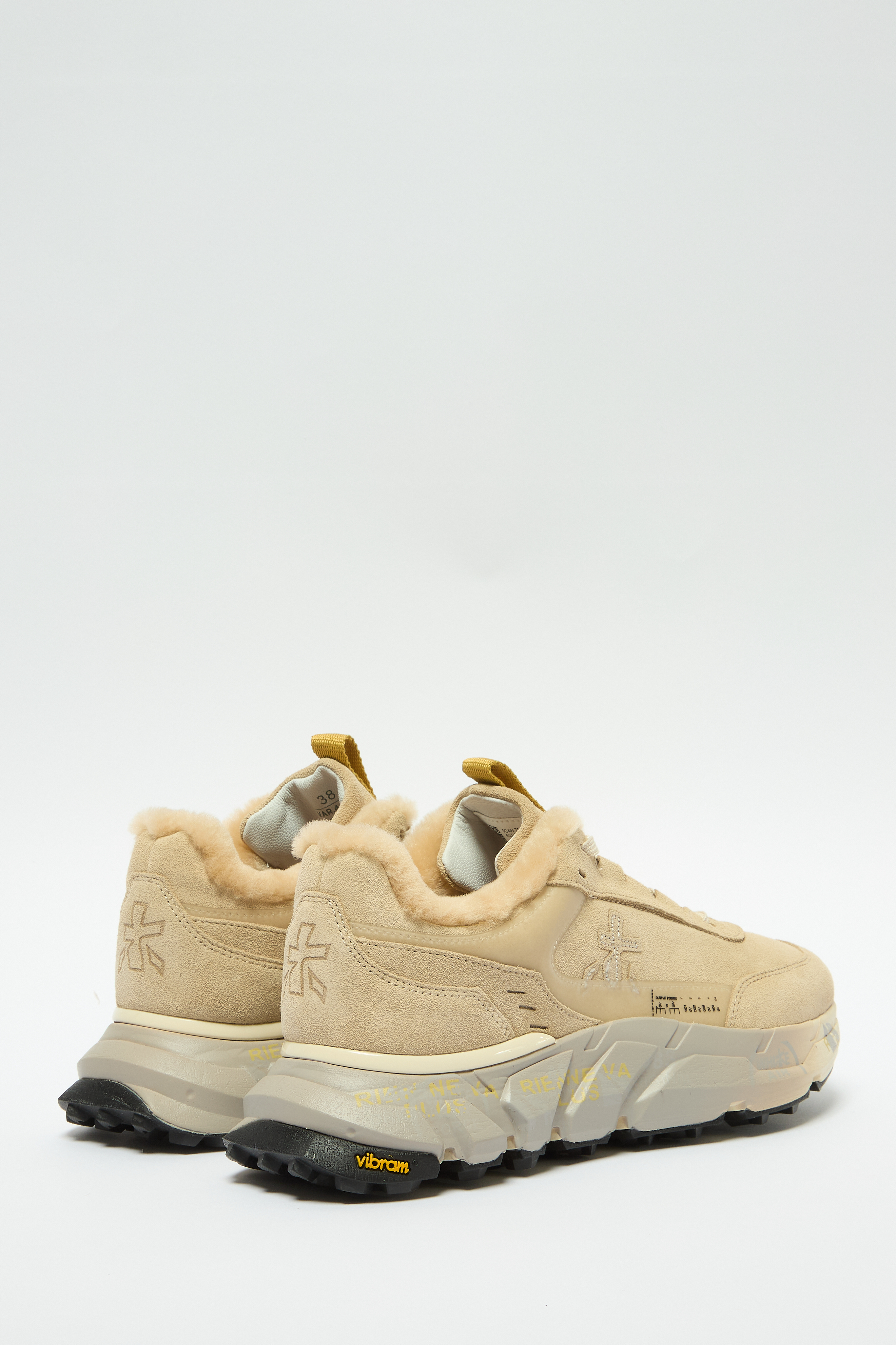 Кроссовки Devind