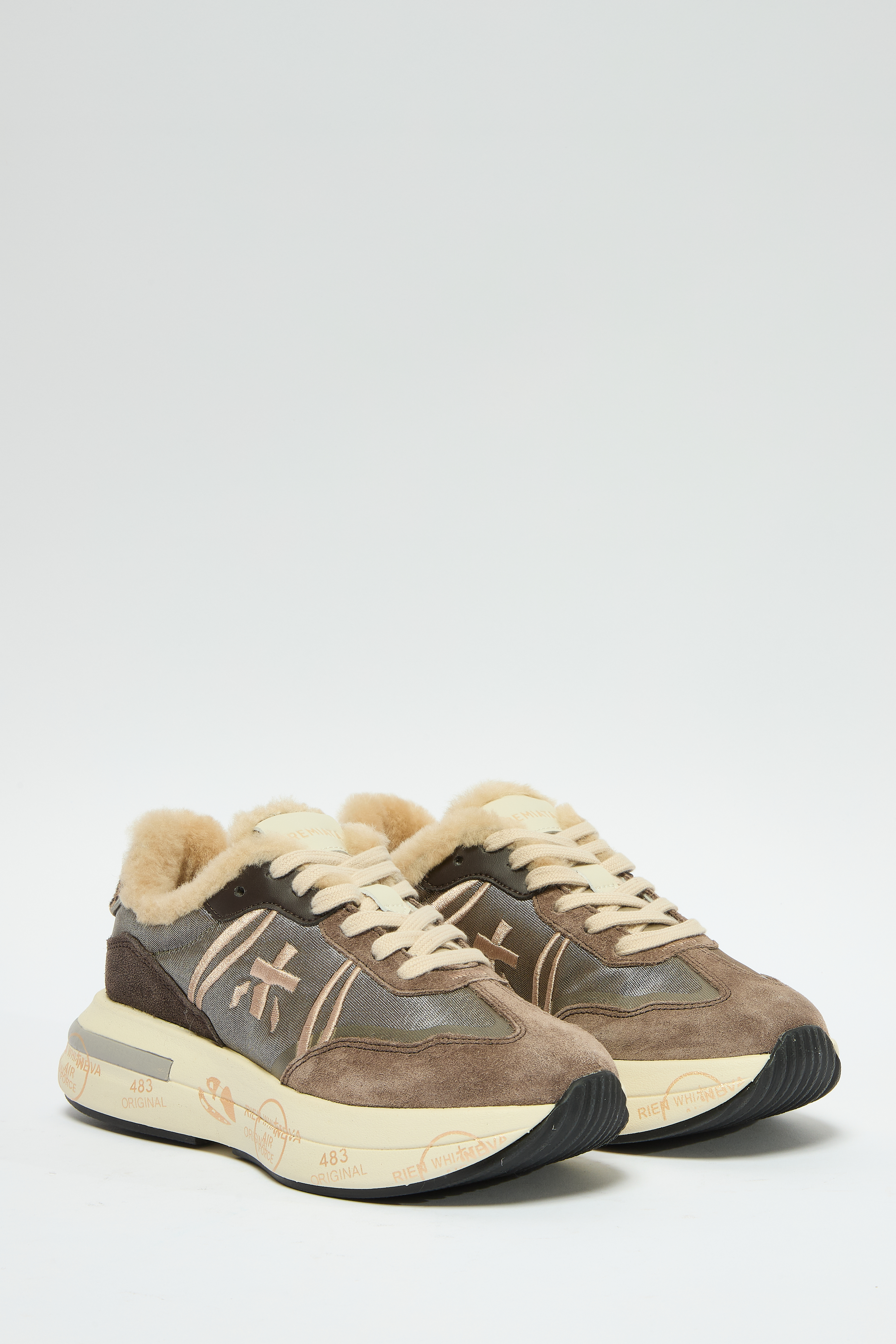 Кроссовки Cassie