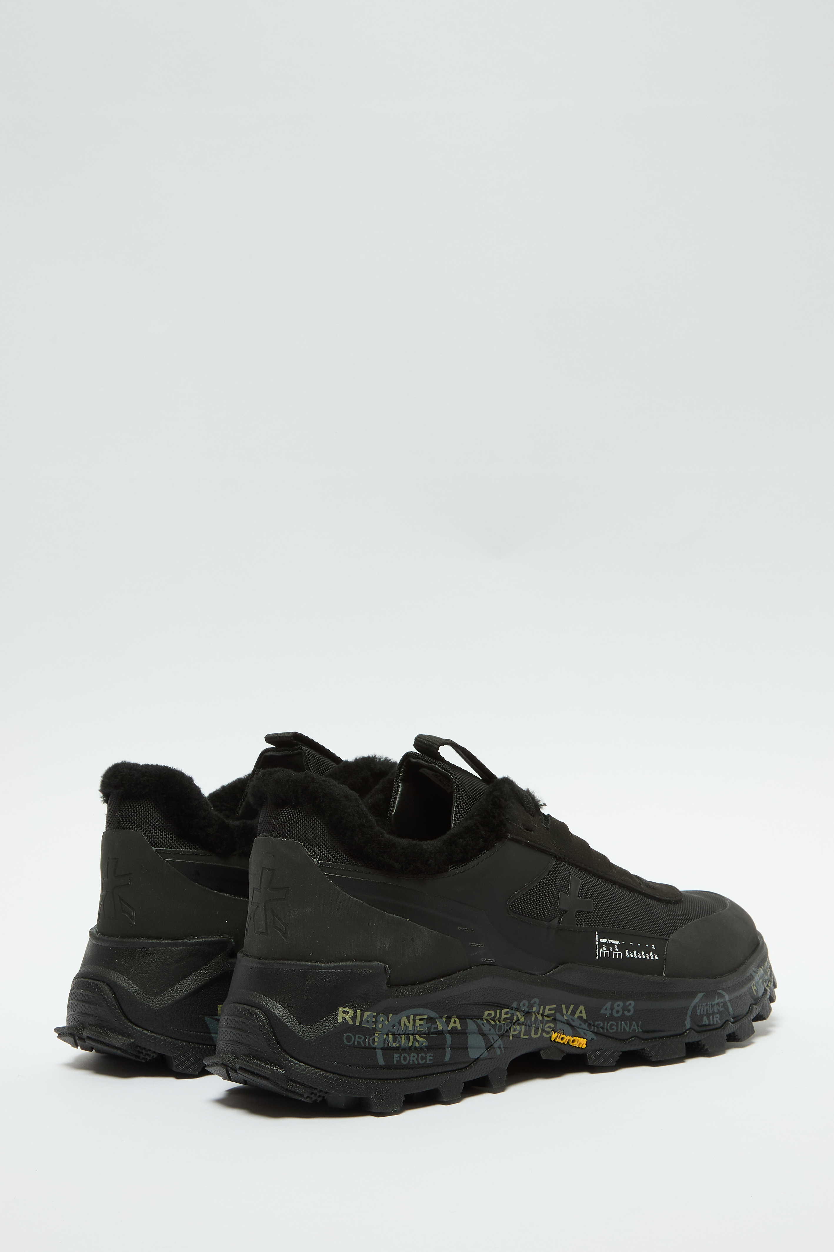 Кроссовки Devin