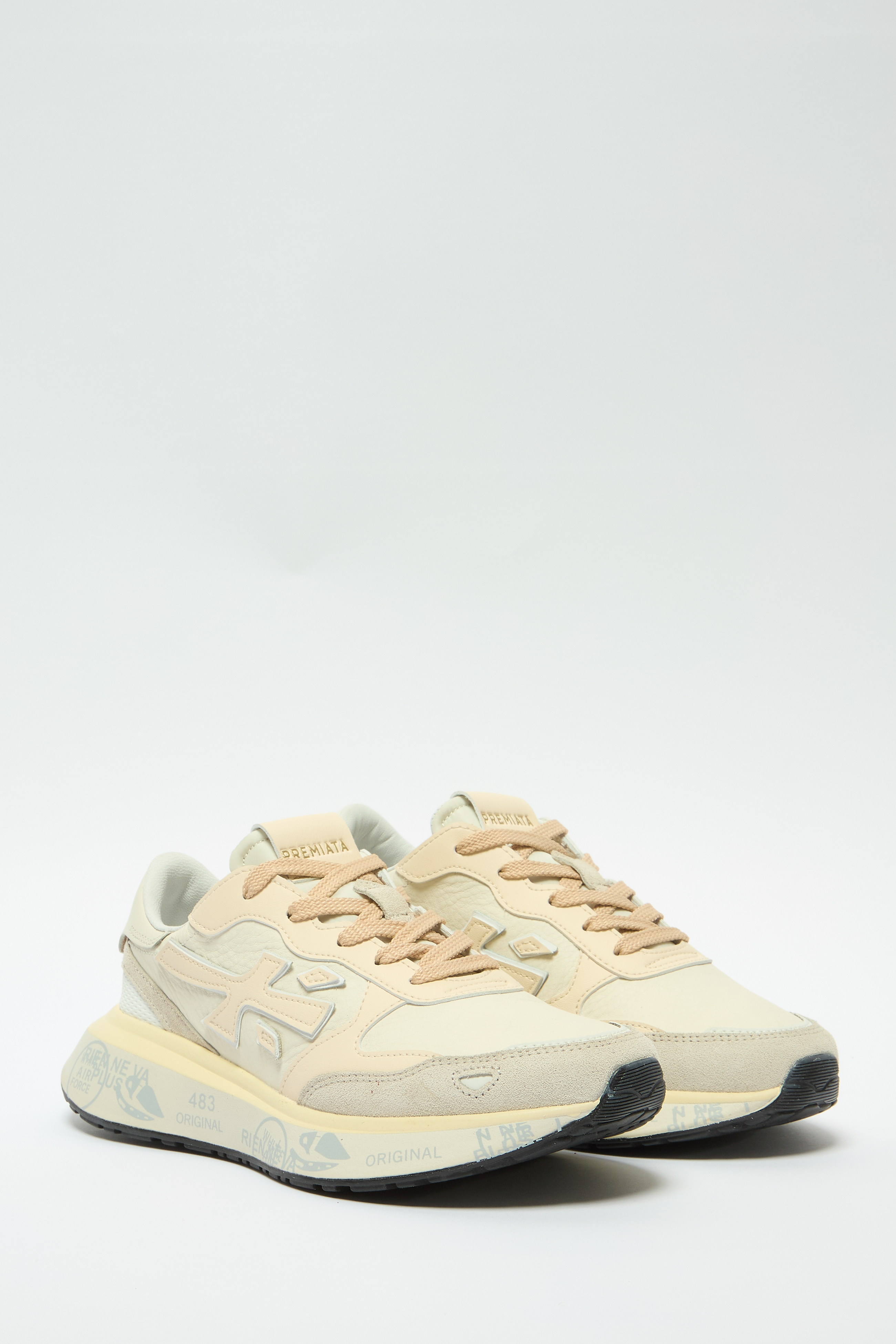 Кроссовки Lauryn