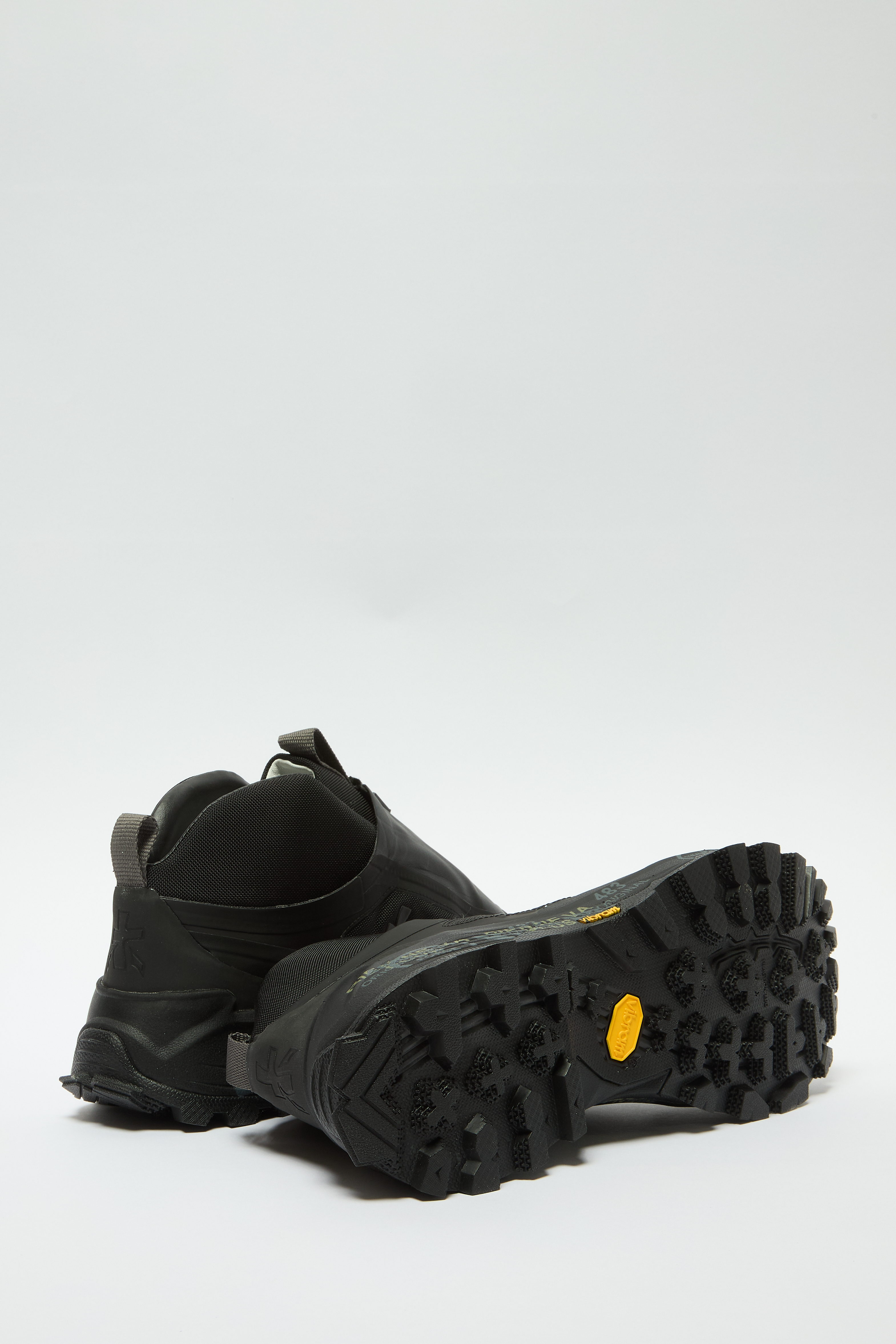 Кроссовки Vinson