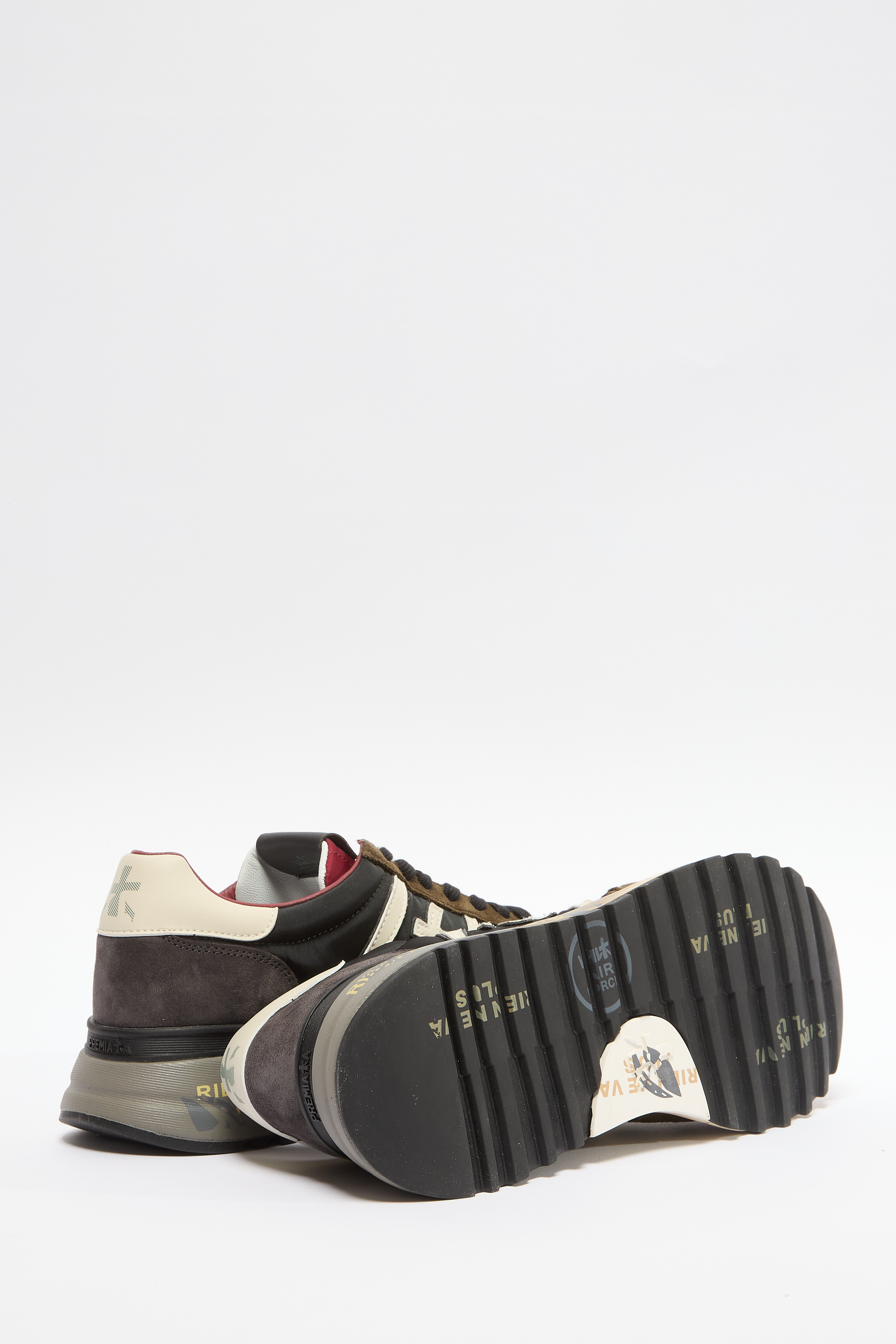 Кроссовки Lander