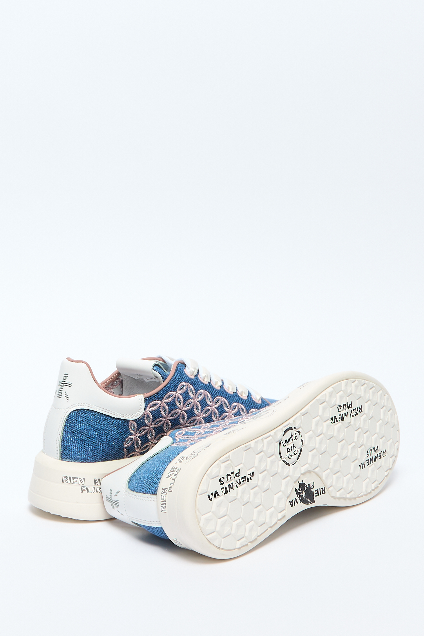 Кроссовки Belle