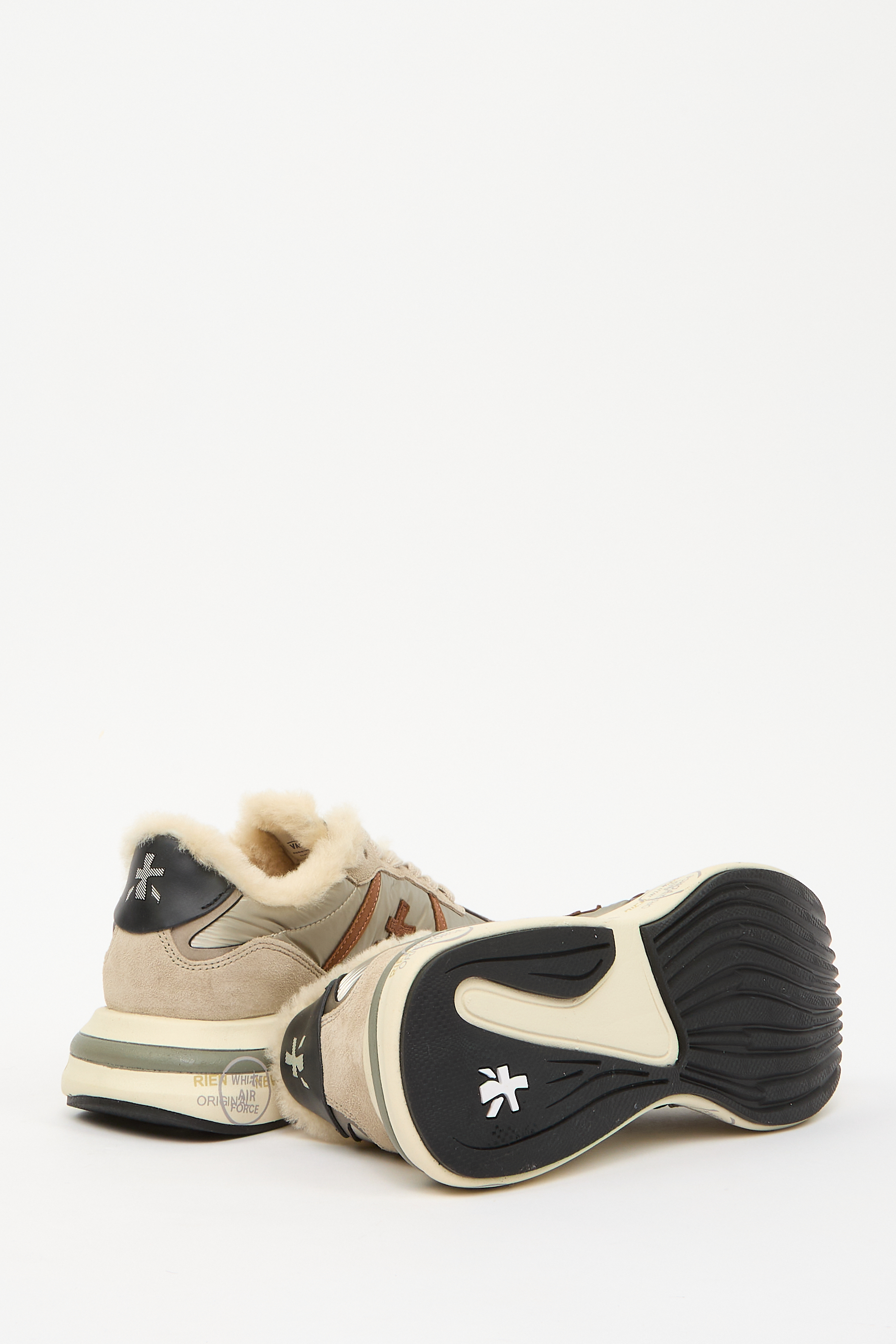 Кроссовки Cassie