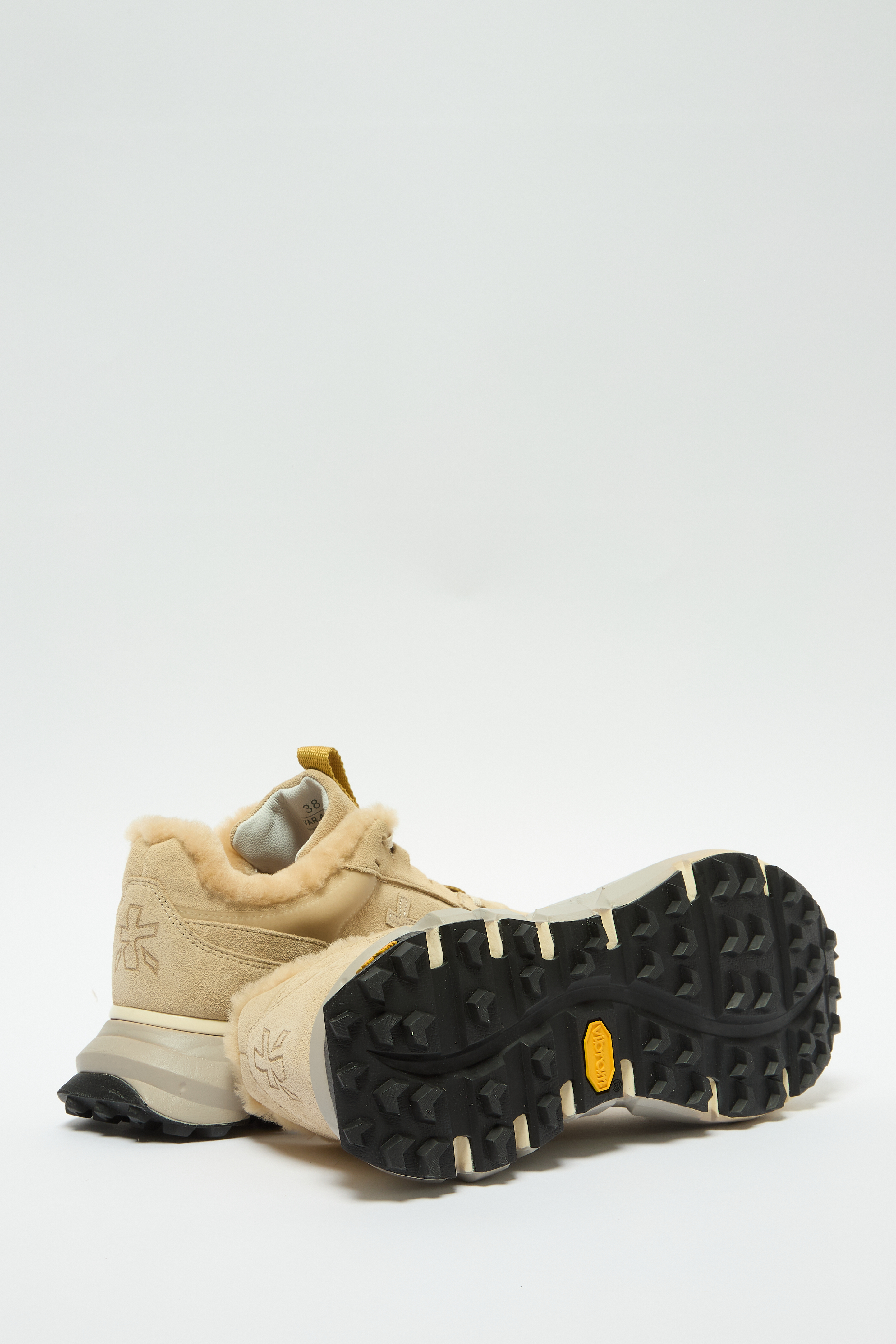 Кроссовки Devind