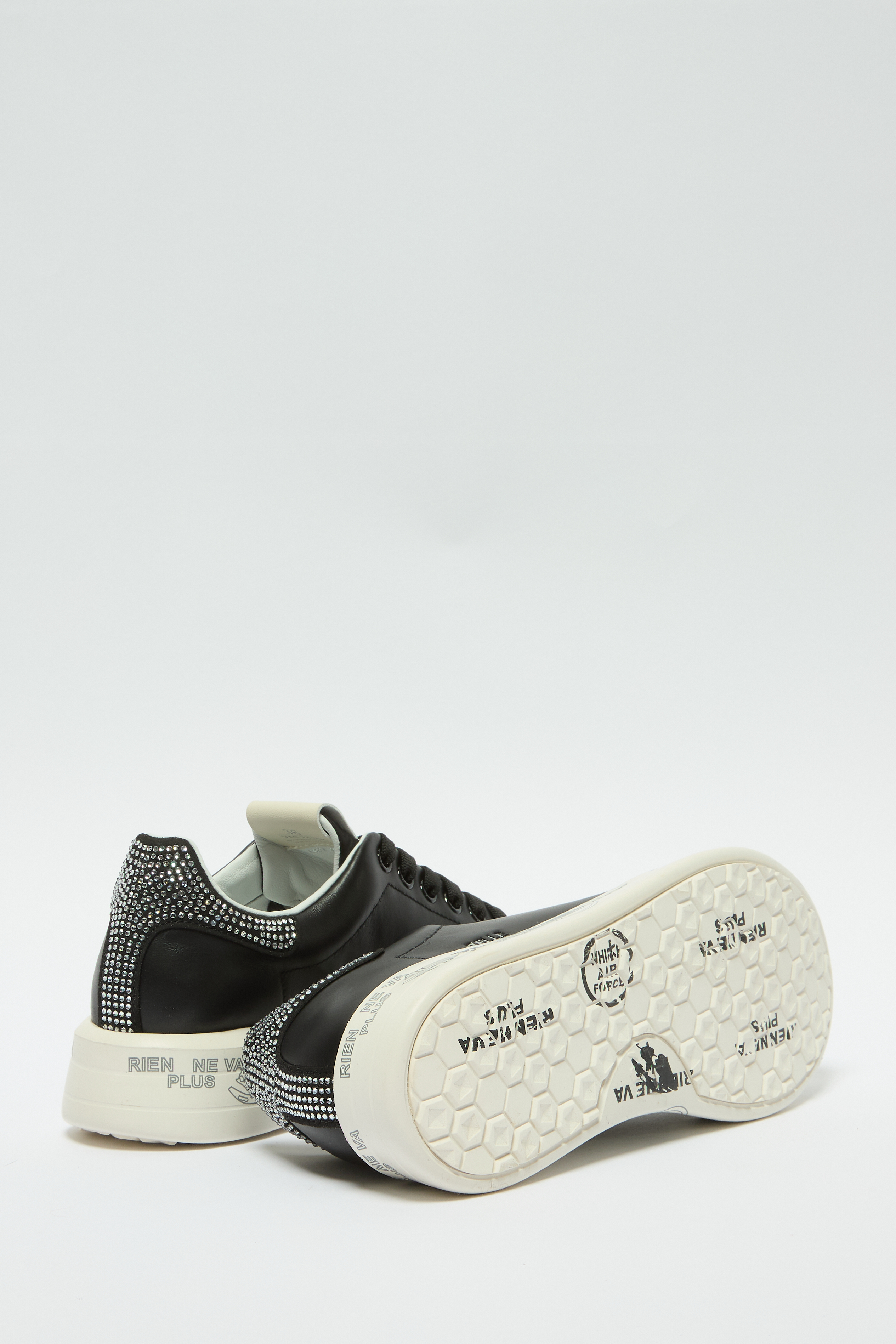 Кроссовки Belle