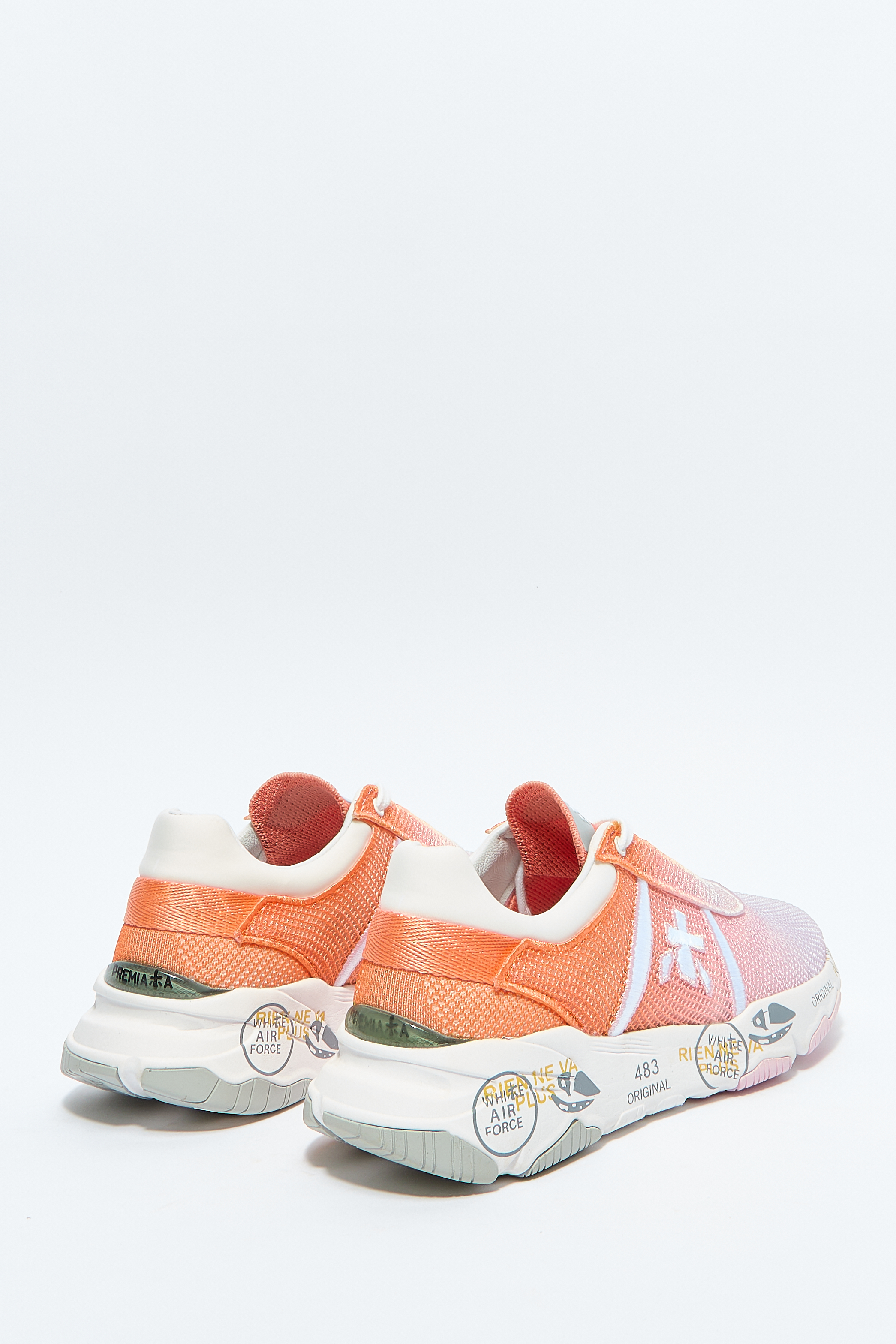 Кроссовки Buff